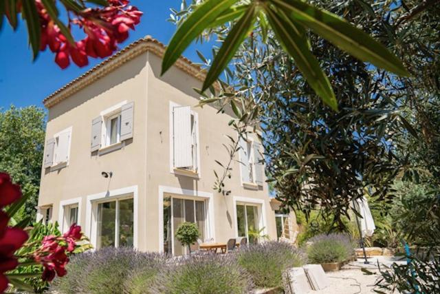 Villa Aprile Saint-Etienne-du-Gres ภายนอก รูปภาพ